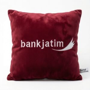 Bantal promosi custom bordir dan printing produksi Bantal Konveksindo untuk branding perusahaan dan event.